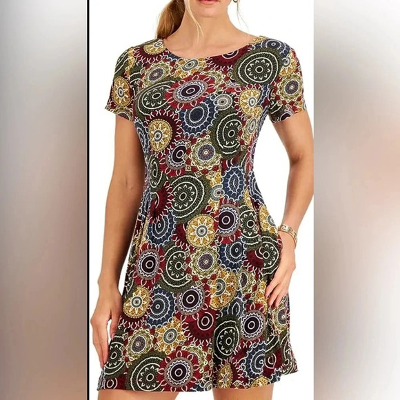 Connected Apparel Plus Size Medallion-Print Dresses Color Olive Size 16W - Picture 1 of 6